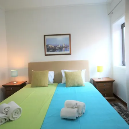 Quiet And Central 아파트 *