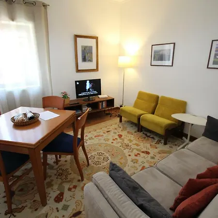 아파트 Quiet And Central *